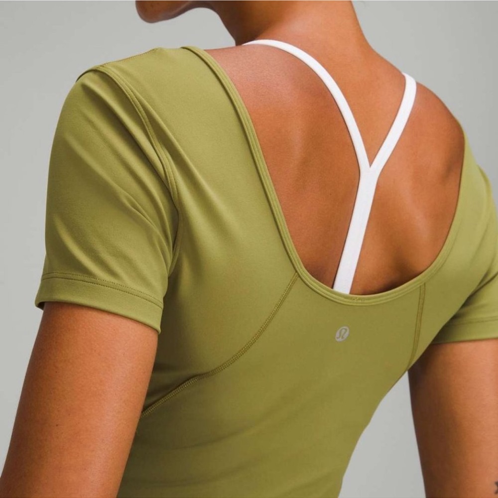 Lululemon crop top